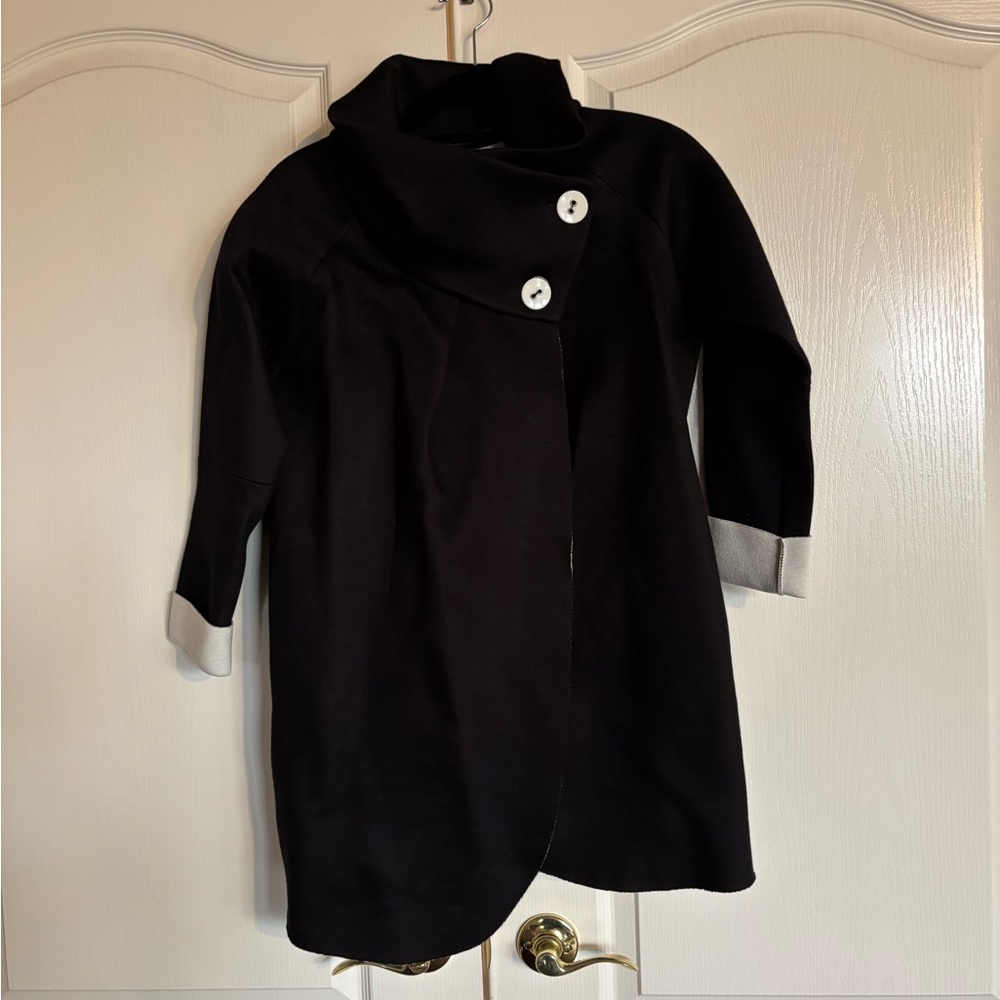La Streghe Italian neoprene high collar button black jacket size medium NEW! - Picture 2 of 10